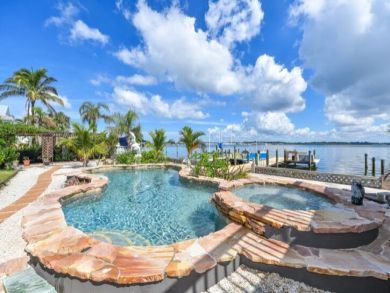 3 Bedroom Vacation Rental - On the Intracoastal Waterway